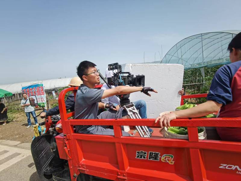 电商爆款背后的推手：沿滩区产品视频拍摄公司精准捕捉卖点痛点